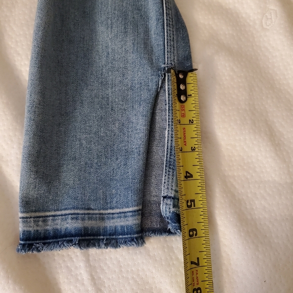EUC MOTHER The Rascal Slit Undone Hem Jean Sz 28 Light Wash - Picture 14 of 15